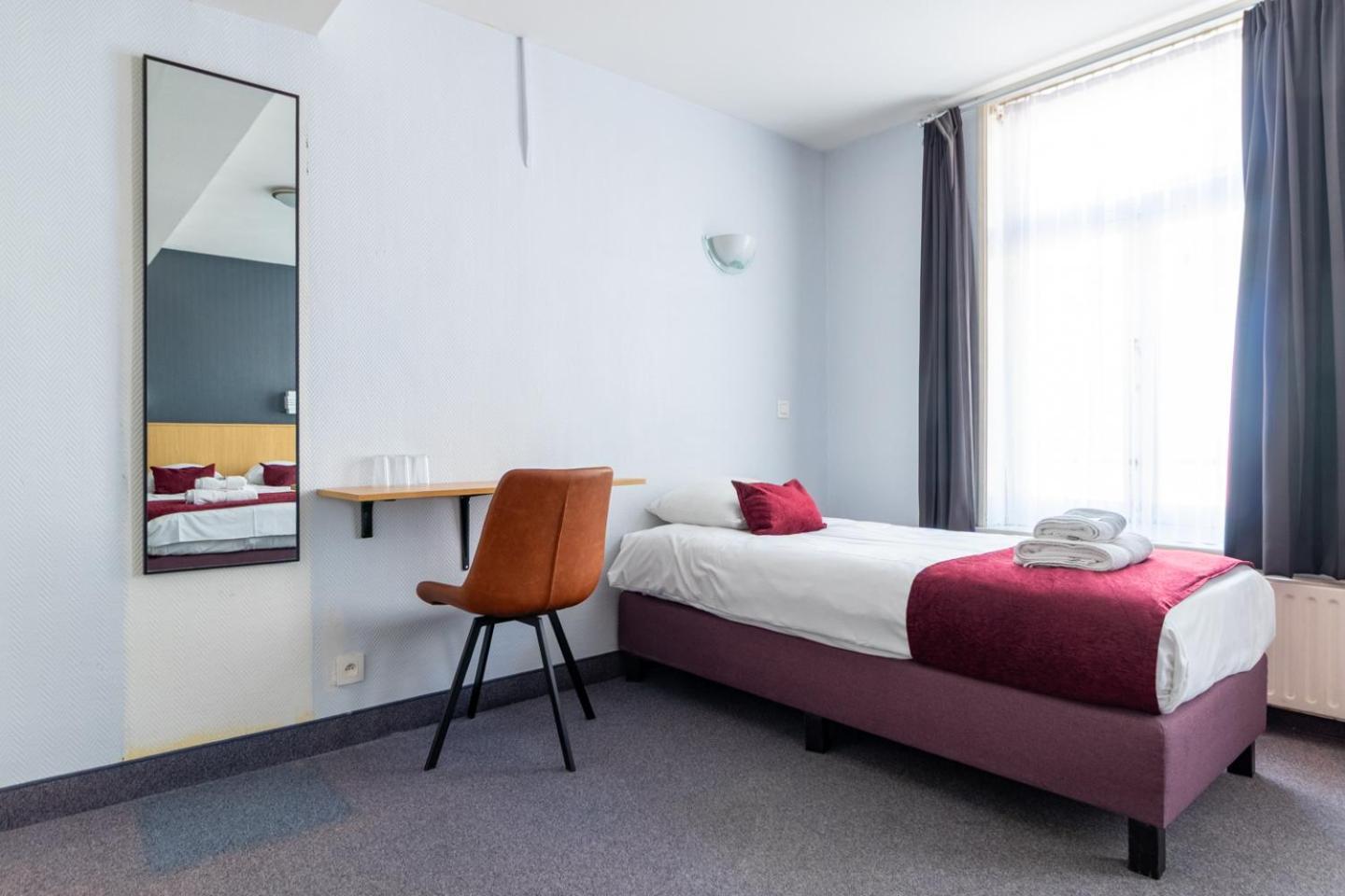 Hotel Montovani Bruges Extérieur photo
